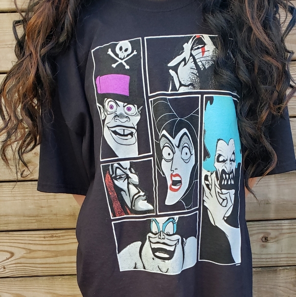 Disney Tops - Disney Villans Tee Size XL NWT
